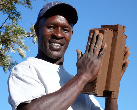 photo_brickmaking1